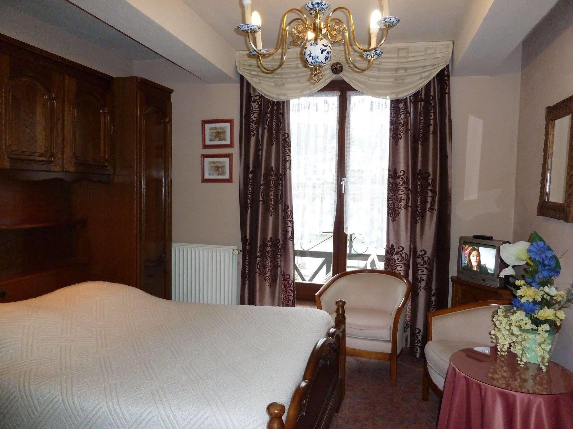 Auberge D'Alsace Hotel De France Bouillon Exterior photo